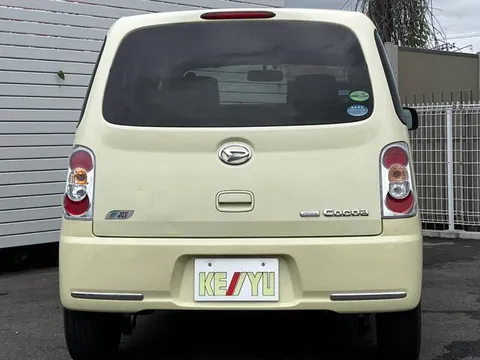 Daihatsu Mira Cocoa