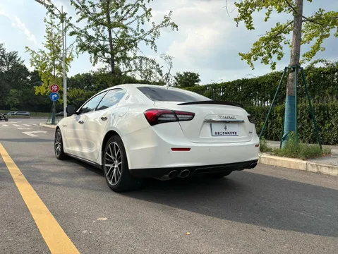 Maserati Ghibli