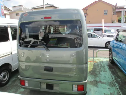 Suzuki Every