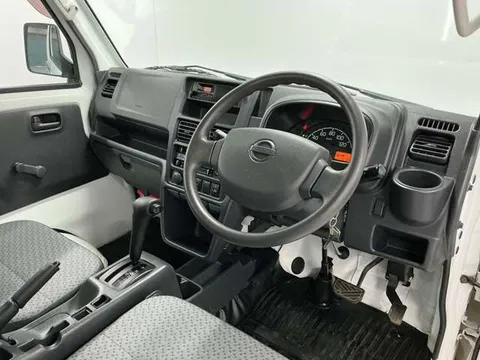 Nissan Clipper Truck