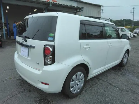 Toyota Corolla Rumion