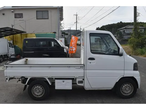 Nissan Clipper Truck