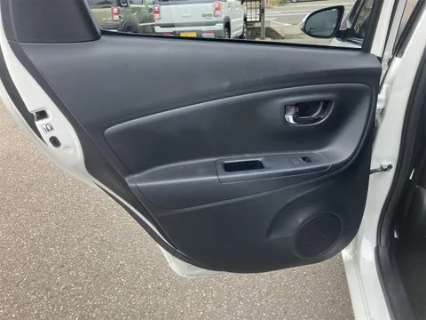 Toyota Yaris (Vitz)