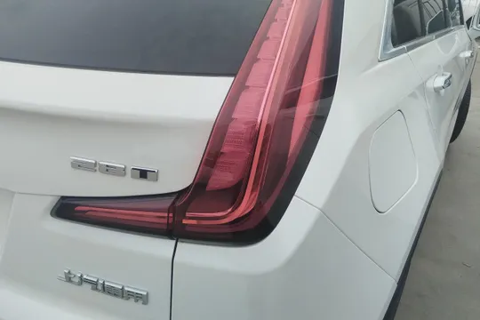 Cadillac XT4