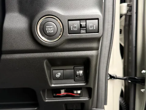 Suzuki Spacia Gear