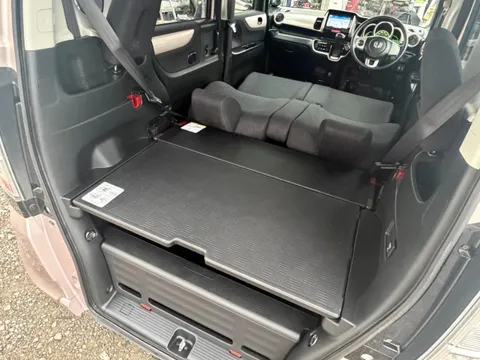 Honda N-BOX Plus