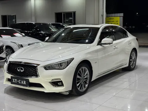 Infiniti Q50L
