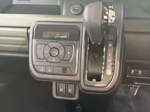 Suzuki Spacia Gear