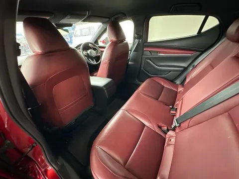 Mazda MAZDA3 Fastback
