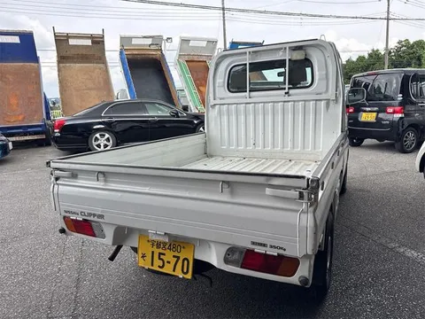 Nissan Clipper Truck