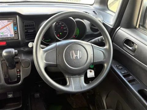 Honda N-BOX Plus