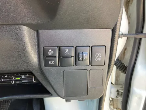 Toyota Pixis Van