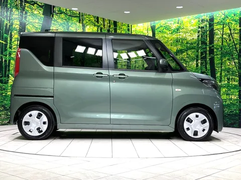 Mitsubishi eK Space