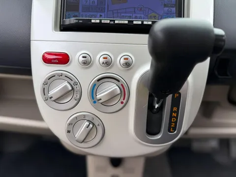 Nissan Otti