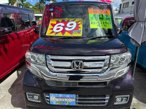 Honda N-BOX Custom