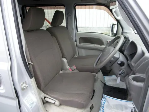 Mitsubishi Minicab Van