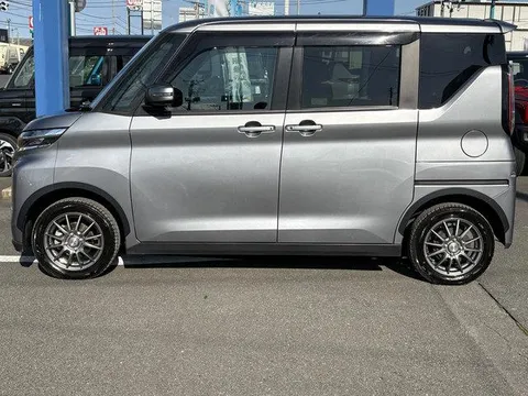 Mitsubishi eK X Space