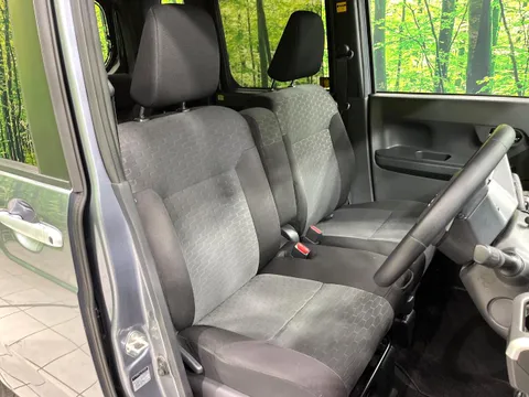 Toyota Pixis Mega