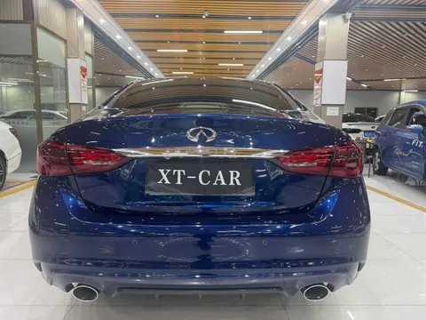 Infiniti Q50L