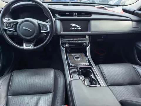 Jaguar XFL