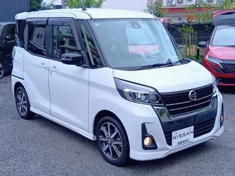 Nissan Dayz Roox