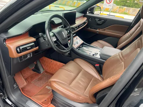Lincoln Aviator