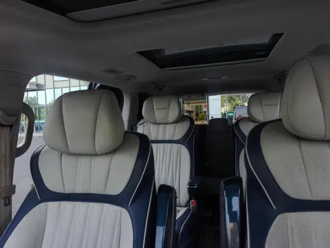 Roewe iMAX8