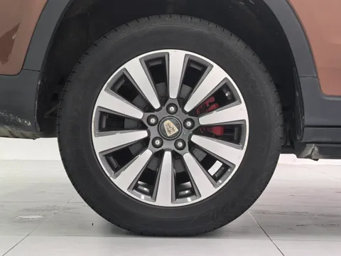 Roewe RX8