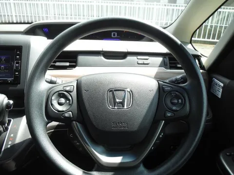 Honda Freed Plus