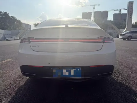 Lincoln MKZ
