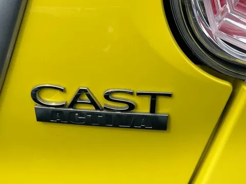 Daihatsu Cast