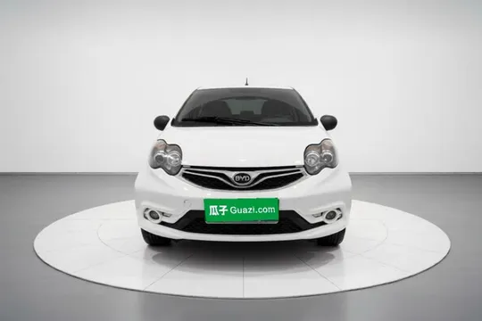 BYD F0
