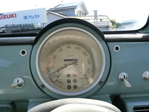 Nissan Pao