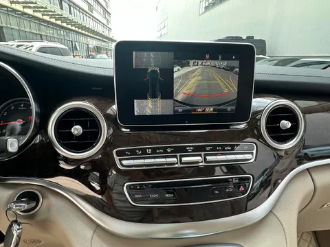 Mercedes-Benz V-Class
