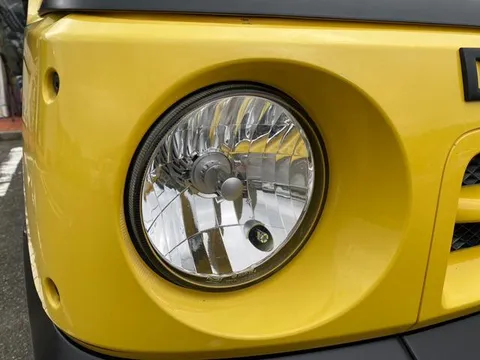 Daihatsu Naked