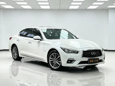 Infiniti Q50L