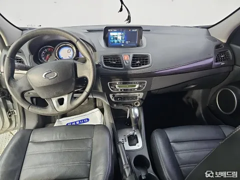 Renault SM3