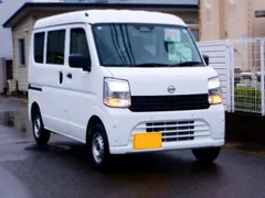 Nissan Clipper Van