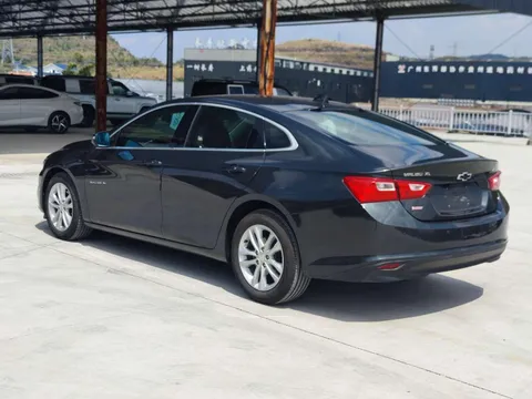 Chevrolet Malibu XL