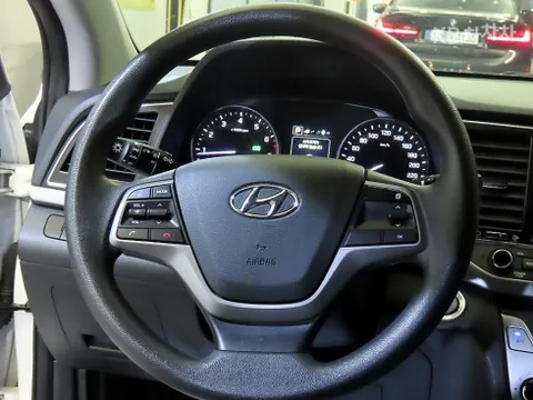 Hyundai Elantra (Avante)