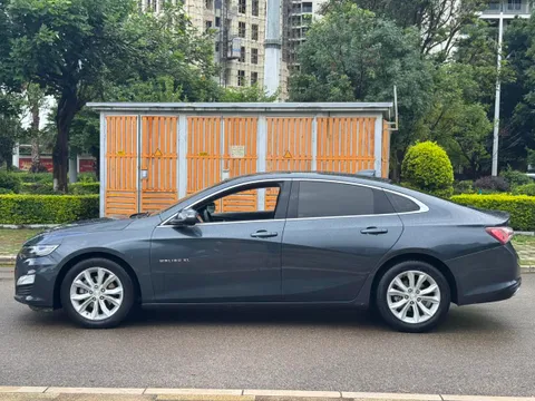 Chevrolet Malibu XL
