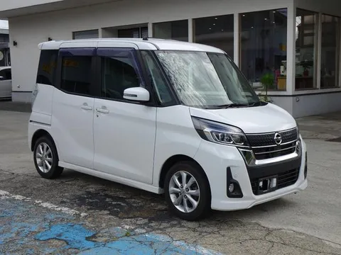 Nissan Dayz Roox