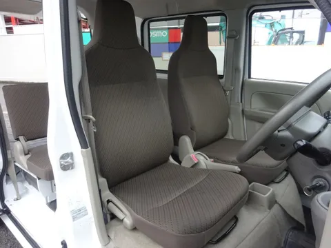 Nissan Clipper