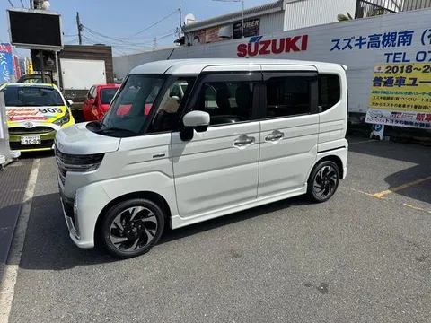 Suzuki Spacia Custom