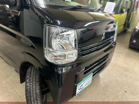 Mitsubishi Minicab Van