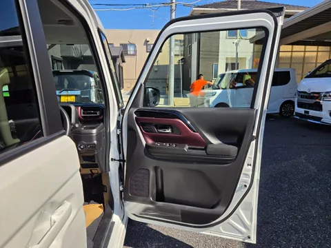 Suzuki Spacia Custom