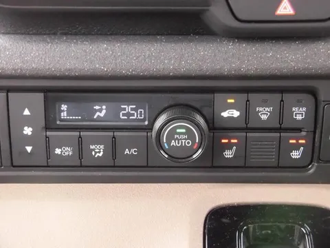 Honda N-BOX Joy