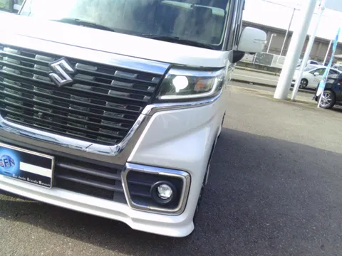 Suzuki Spacia Custom