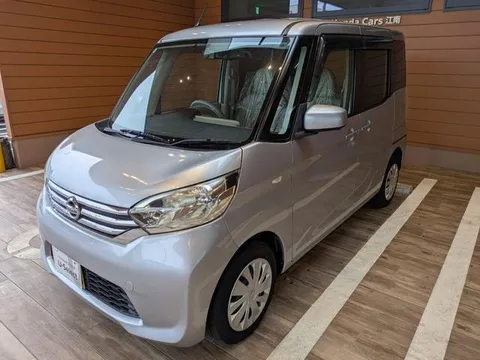 Nissan Dayz Roox