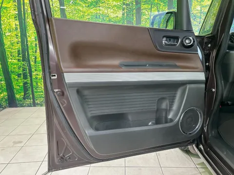 Honda N-BOX Slash